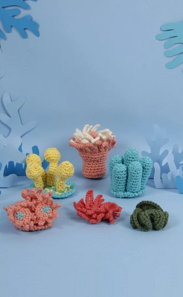 Sea Anemones Amigurumi Kit